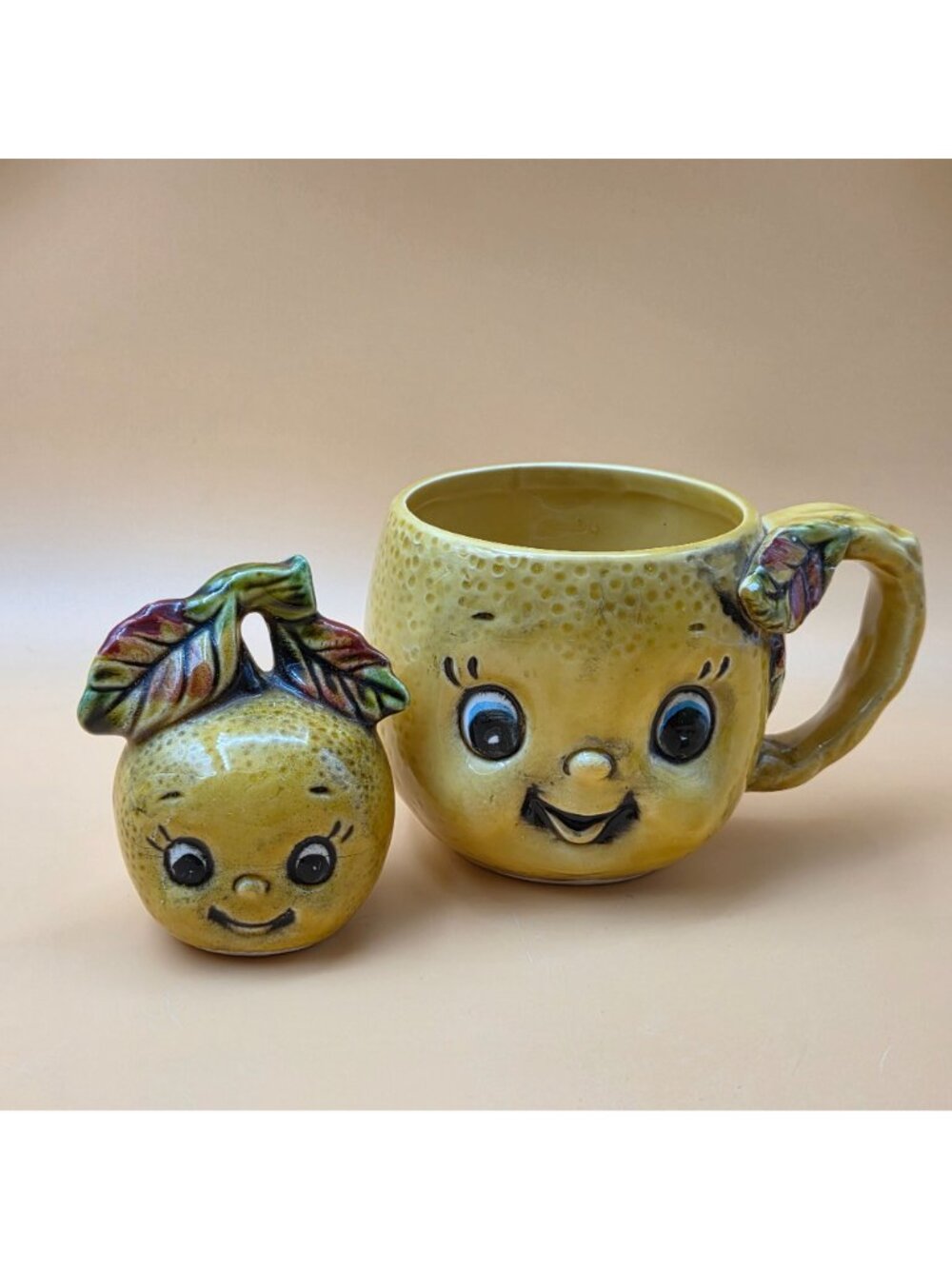 Vintage Enesco Anthropomorphic Fruit Mugs Salt Pepper Shakers Set of 8 - Picture 6 of 16
